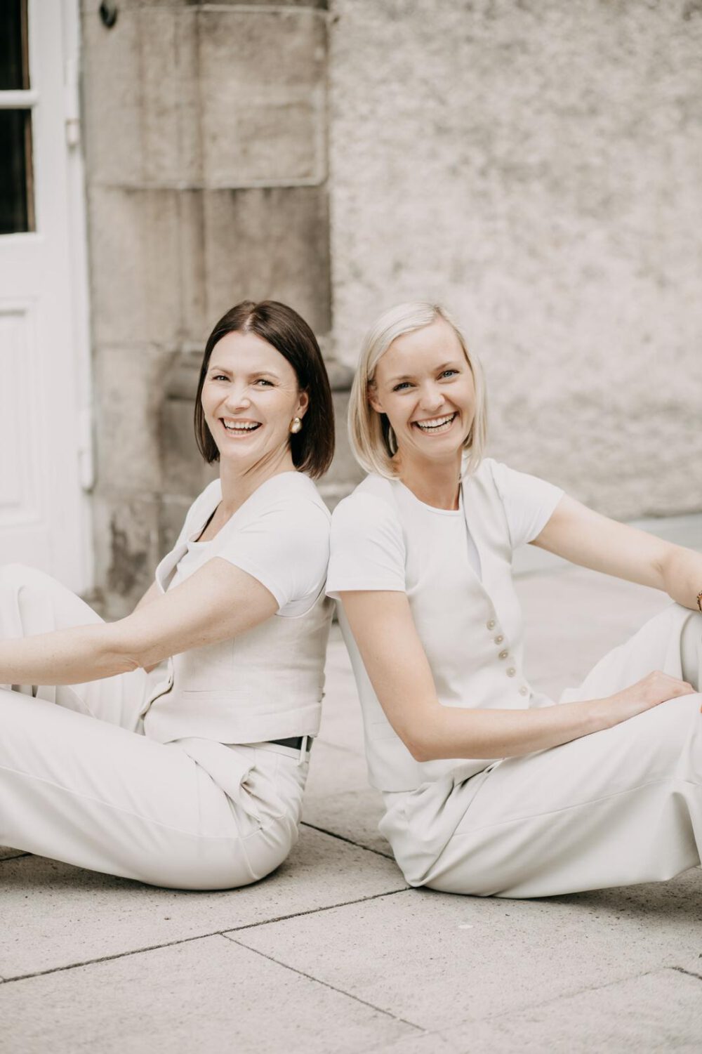 Zwei Frauen die Inhaberin Paulina Hense und Mitarbeiterin Irina Kindel